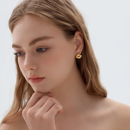 Light Chunky Hollow Earrings Large Exaggerated Jewelry Women Lips 999 Sterling Silver Stud Earrings Displayed on Ear